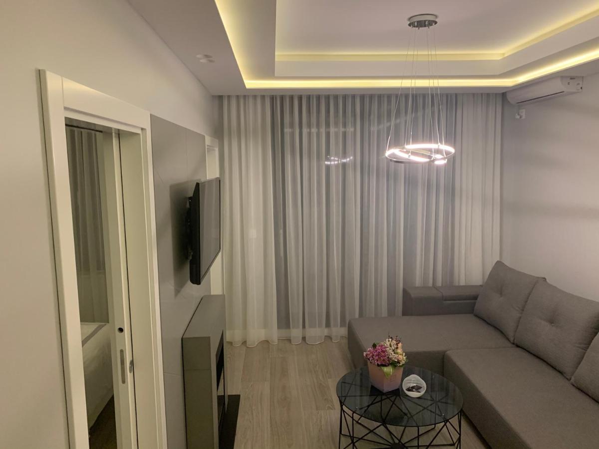 Pupin Palace Apartments Novi Sad Eksteriør billede
