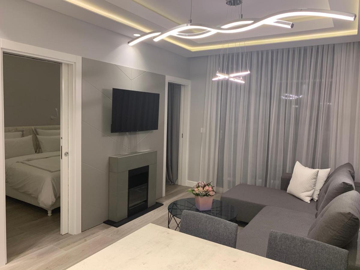 Pupin Palace Apartments Novi Sad Eksteriør billede